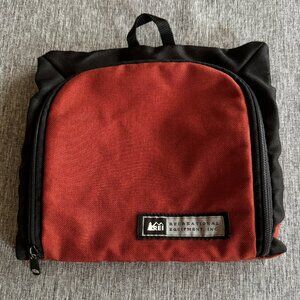 REI  Travel Hanging Toiletry Bag / Travel Cube - Burgundy & Black - 9” x 10”